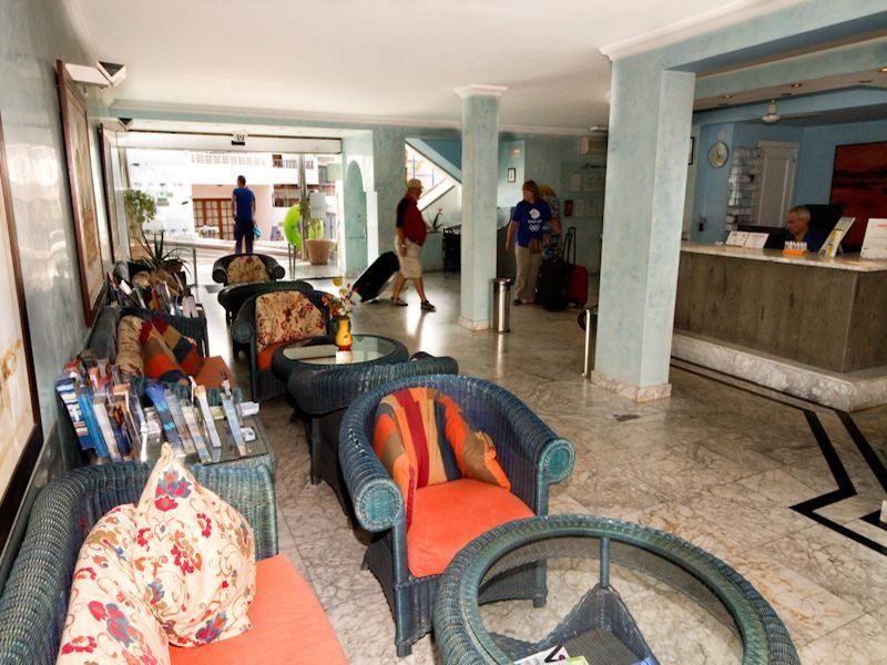 Apartamentos Parque Tropical En Lanzarote Puerto del Carmen  Ngoại thất bức ảnh