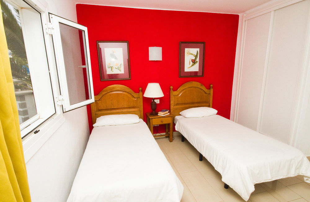 Apartamentos Parque Tropical En Lanzarote Puerto del Carmen  Ngoại thất bức ảnh